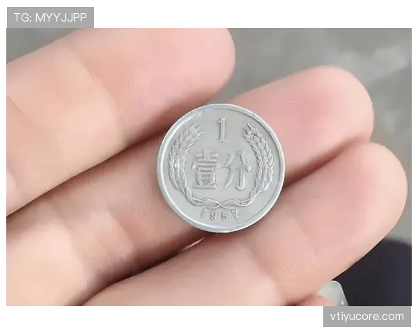 石智勇买菜结账那刻,感觉他连零钱都比普通人多几倍吧? 石智勇买菜结账那刻,感觉他连零钱都比普通人多几倍吧?