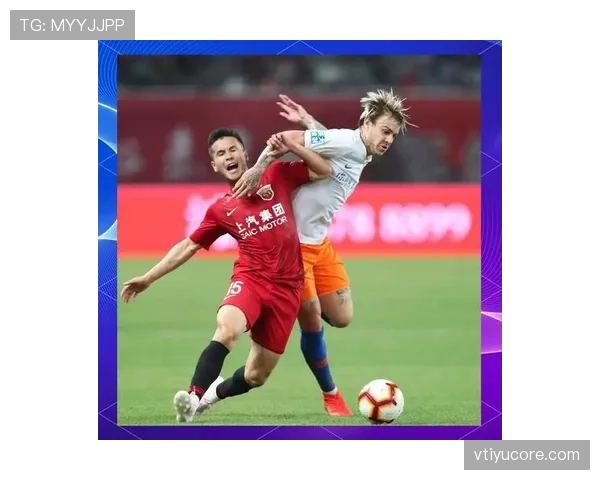 足球规则中合法冲撞的判罚标准与常见误区解析 足球规则中合法冲撞的判罚标准与常见误区解析